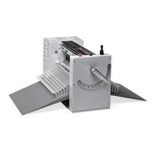 GGF Wałkownica taśmowa 827x972x(h)477 mm, 4 kg ciasta, grubość od 0,1 do 28 mm, 0,37 kW, 400V