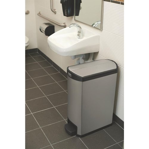 Rubbermaid 50 L Stainless Steel Pedal Bin, Lift Lid Rubbermaid 50 L Stainless Steel Pedal Bin, Lift Lid