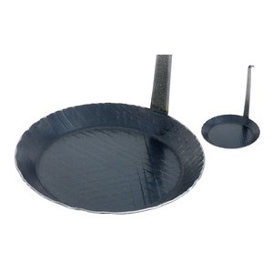 Contacto Patelnia uniwersalna z żelaza Ø200 mm z uchwytem pionowym Contacto Patelnia uniwersalna z żelaza Ø200 mm z uchwytem pionowym