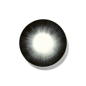 Serax Talerz płytki z czarnym środkiem Dé 175 mm Serax Talerz płytki z czarnym środkiem Dé 175 mm