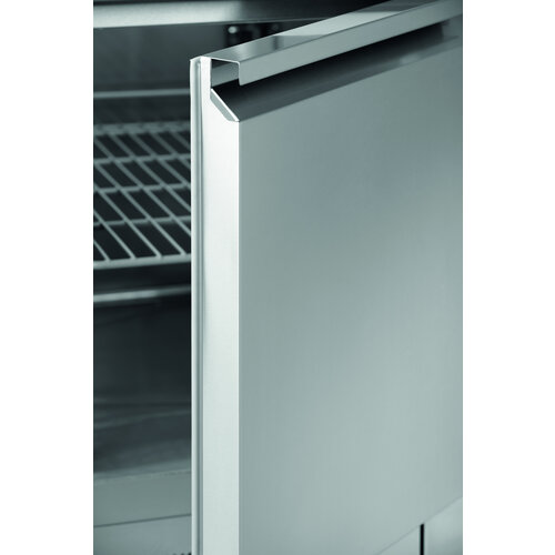 Bartscher Stół chłodniczy 2-drzwiowy, 260L, 5x 1/6 GN od 0 do 10°C, agergat dolny Bartscher Stół chłodniczy 2-drzwiowy, 260L, 5x 1/6 GN od 0 do 10°C, agergat dolny