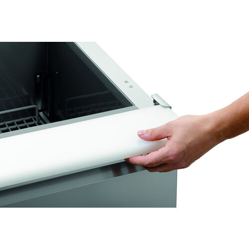 Bartscher Stół chłodniczy sałatkowy 2-drzwiowy, 2 x 1/1 GN + 3 x 1/6 GN 250L od 0 do 10°C, agregat na dole Bartscher Stół chłodniczy sałatkowy 2-drzwiowy, 2 x 1/1 GN + 3 x 1/6 GN 250L od 0 do 10°C, agregat na dole