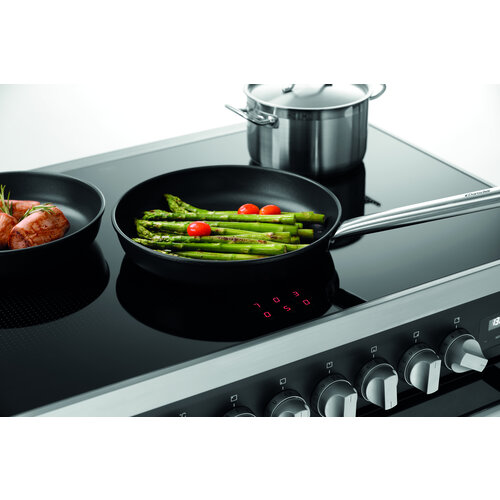 Bartscher Kuchnia indukcyjna z 6 polami grzewczymi z piekarnikiem 10,5 kW, 400V Bartscher Kuchnia indukcyjna z 6 polami grzewczymi z piekarnikiem 10,5 kW, 400V