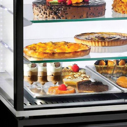 Diamond Witrnyna chłodnicza kwadratowa, 480L, od 2 do 10°C, stacjonarna z prostą szybą, obieg wymuszony, biała Diamond Witrnyna chłodnicza kwadratowa, 480L, od 2 do 10°C, stacjonarna z prostą szybą, obieg wymuszony, biała