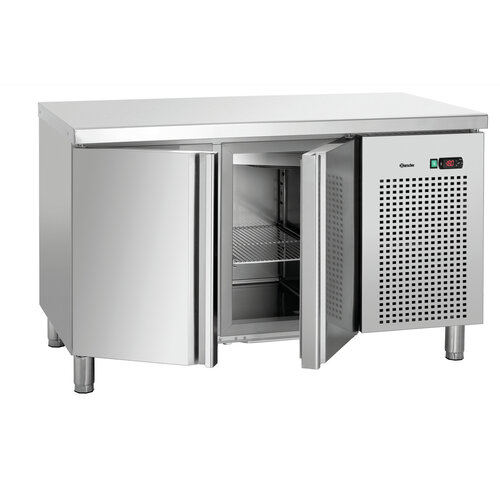 Bartscher Stół mroźniczy 2-drzwiowy 143 L, od -18 °C do -22 °C, agregat boczny Bartscher Stół mroźniczy 2-drzwiowy 143 L, od -18 °C do -22 °C, agregat boczny