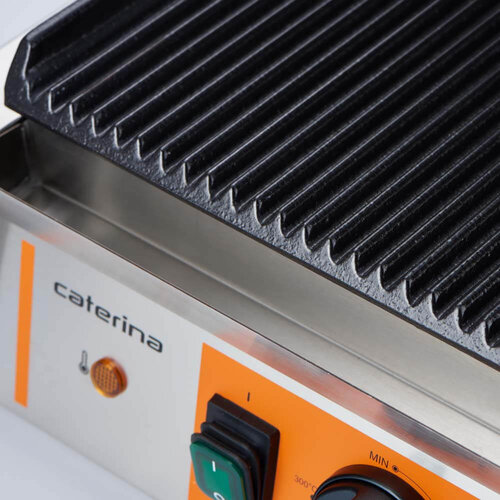Caterina Grill kontaktowy podwójny żeliwny, płyta dolna 480x230, górna 215x215 mm, 3.6 kW Caterina Grill kontaktowy podwójny żeliwny, płyta dolna 480x230, górna 215x215 mm, 3.6 kW