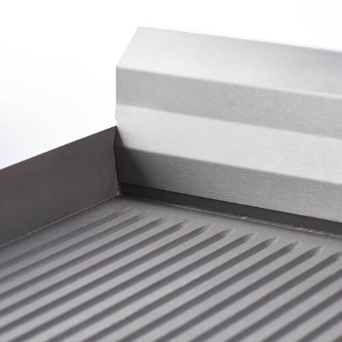 Stalgast Elektryczna płyta grillowa 4400 cm2, 1/2 gładka 1/2 ryflowana, nastawna 8,1 kW