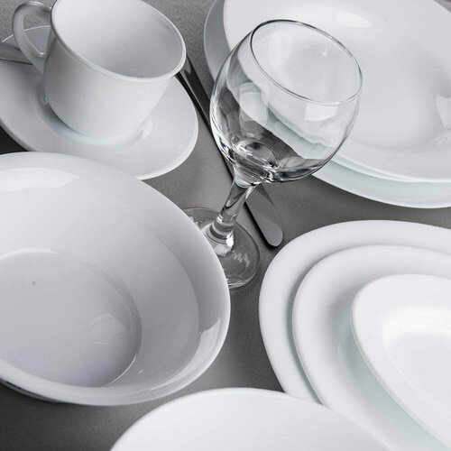 Bormioli Rocco Pólmisek owalny 220x140x(h)21 mm, Toledo (6 szt.) Bormioli Rocco Pólmisek owalny 220x140x(h)21 mm, Toledo (6 szt.)