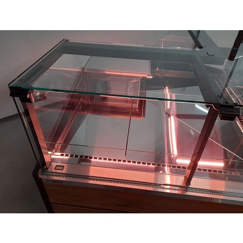 Rapa Lada chłodnicza, szyba prosta od 1 do 10 °C, 1400x1400x(h)1210 mm Rapa Lada chłodnicza, szyba prosta od 1 do 10 °C, 1400x1400x(h)1210 mm