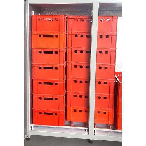 Rapa Szafa chłodnicza 2-drzwiowa od 1 do 10 °C, na 21 pojemników EURO 2, 1460 L, 1600x800x(h)2020 mm, biała Rapa Szafa chłodnicza 2-drzwiowa od 1 do 10 °C, na 21 pojemników EURO 2, 1460 L, 1600x800x(h)2020 mm, biała