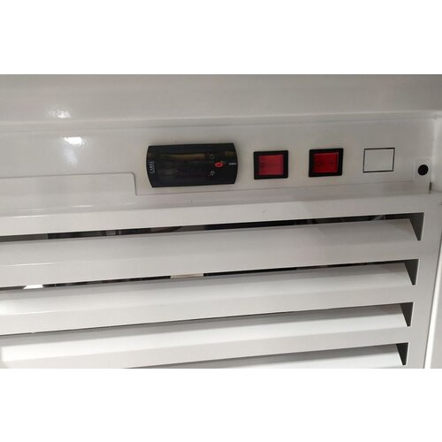 Rapa Lada chłodnicza, szyba prosta od 1 do 10 °C, 1370x820x(h)1220 mm z niebieskim frontem