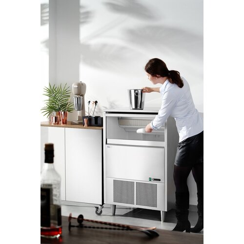 Arktic Kostkarka do lodu 90 kg/h, zasobnik 42kg Arktic Kostkarka do lodu 90 kg/h, zasobnik 42kg