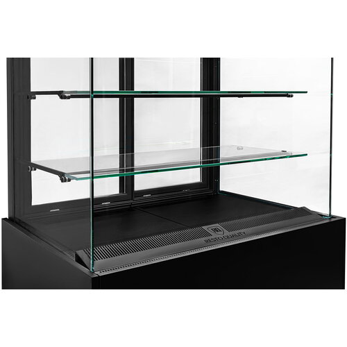 Resto Quality Dolce Visione Basic 900 refrigerated confectionery display case | 900x670x1300 mm Resto Quality Dolce Visione Basic 900 refrigerated confectionery display case | 900x670x1300 mm