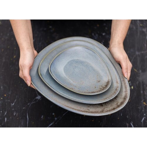 Olympia Talerz płytki Ø250 mm, z porcelany, nieregularny, Olympia Ember Blue FU179 (6 szt.) Olympia Talerz płytki Ø250 mm, z porcelany, nieregularny, Olympia Ember Blue FU179 (6 szt.)