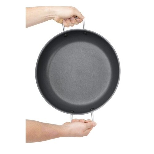 Vogue Patelnia do paelli z powłoką nieprzywierającą 4 L, Ø350 mm, Vogue Teflon Platinum Plus HT990 Vogue Patelnia do paelli z powłoką nieprzywierającą 4 L, Ø350 mm, Vogue Teflon Platinum Plus HT990
