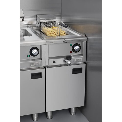 Buffalo Frytownica elektryczna nastawna 8L, 6kW, Buffalo CU476, 400V z kranem spustowym Buffalo Frytownica elektryczna nastawna 8L, 6kW, Buffalo CU476, 400V z kranem spustowym