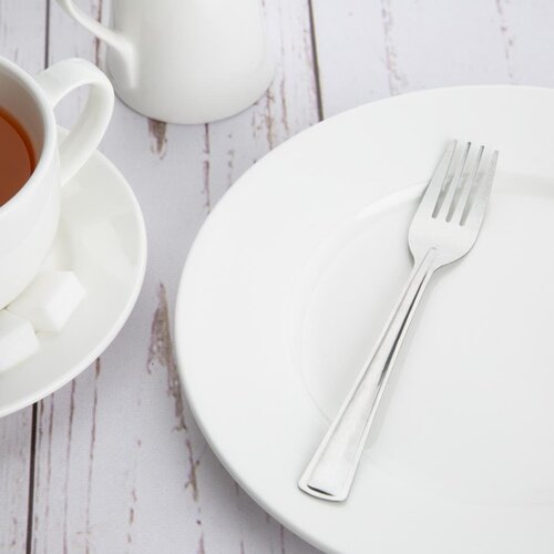 Nisbets Essentials Widelec stołowy 192 mm, ze stali 18/0, Nisbets Essentials FA565 (12 szt.)