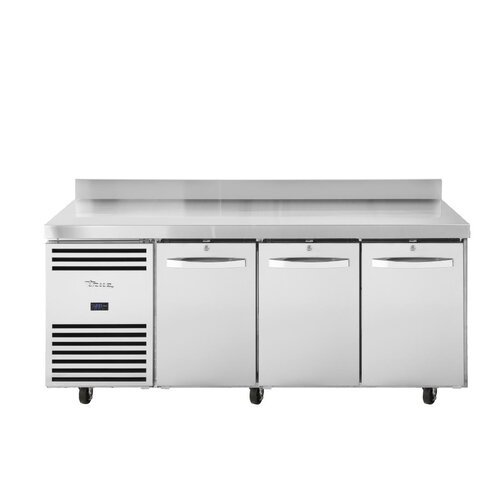 TRUE Stół mroźniczy 3-drzwiowy 435L, 1/1 GN, od -23 do -18°C, True FB019, 700x1865x(h)1000 mm, agregat boczny TRUE Stół mroźniczy 3-drzwiowy 435L, 1/1 GN, od -23 do -18°C, True FB019, 700x1865x(h)1000 mm, agregat boczny