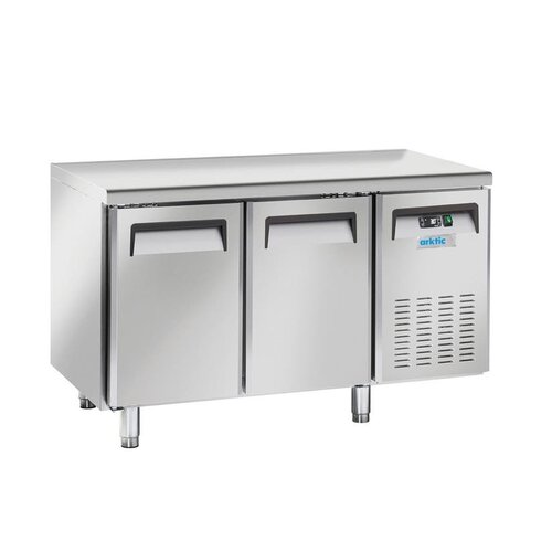 Arktic Stół chłodniczy 2-drzwiowy 260 L, -2 do 8°C, Arktic 236710, 700x1350x(h)850 mm, agregat boczny Arktic Stół chłodniczy 2-drzwiowy 260 L, -2 do 8°C, Arktic 236710, 700x1350x(h)850 mm, agregat boczny