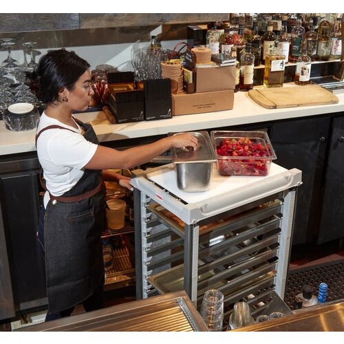 Cambro Wózek do transportu pojemników 9x 1/1 GN, Cambro Camshelving UGNPR11H9480, 730x438x(h)102mm Cambro Wózek do transportu pojemników 9x 1/1 GN, Cambro Camshelving UGNPR11H9480, 730x438x(h)102mm