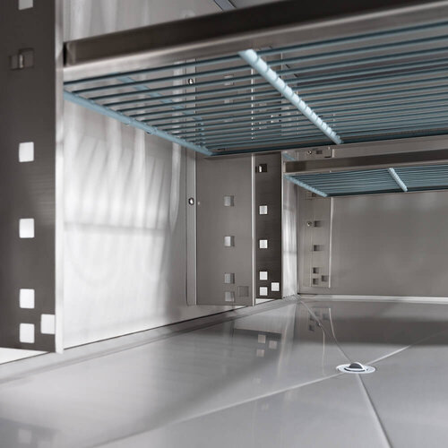 Stalgast Stół chłodniczy 3 drzwiowy, agregat na dole, Frost, GN 1/1, V 219 l Stalgast Stół chłodniczy 3 drzwiowy, agregat na dole, Frost, GN 1/1, V 219 l