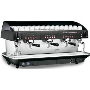 FAEMA Automatic Espresso Machine 3 Groups with Three Rotating Nozzles, 7,7 kW FAEMA Automatic Espresso Machine 3 Groups with Three Rotating Nozzles, 7,7 kW