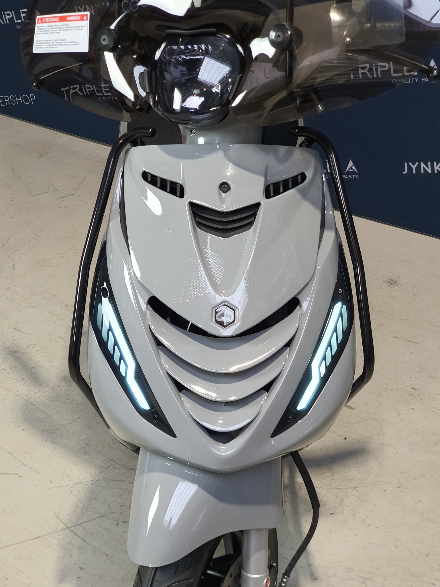 Piaggio Zip 2022 E5 Nardo grey custom NIEUW 0km