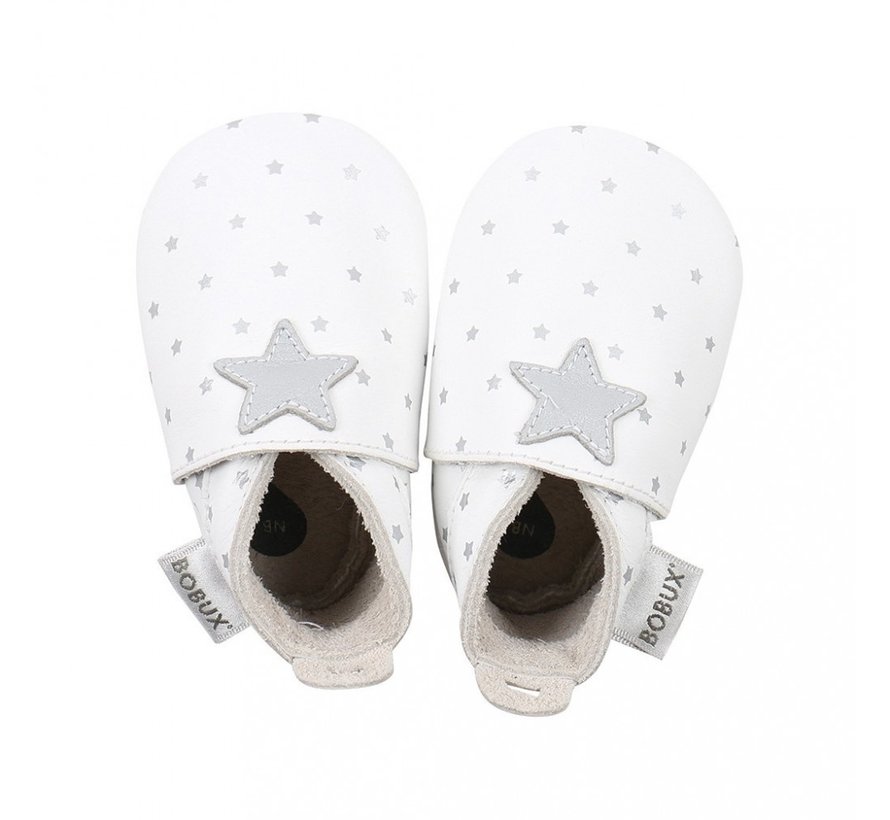 Bobux Soft Sole babyslofjes | White with Silver Star Print 4324