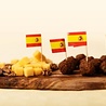 WeFiesta Spanische rot-gelbe Flaggen-Plektren | 50 Stück WeFiesta Spanische rot-gelbe Flaggen-Plektren | 50 Stück