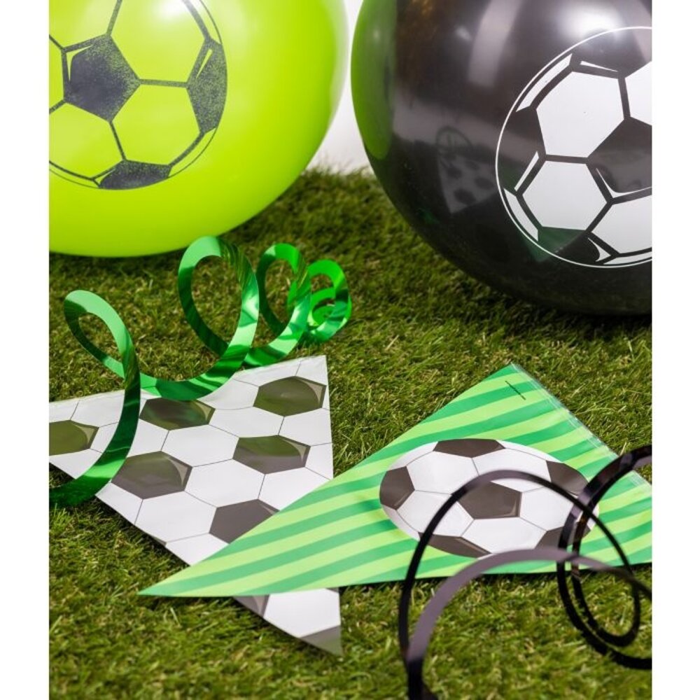 Paper Dreams Football Garland World 10 meters | per piece
