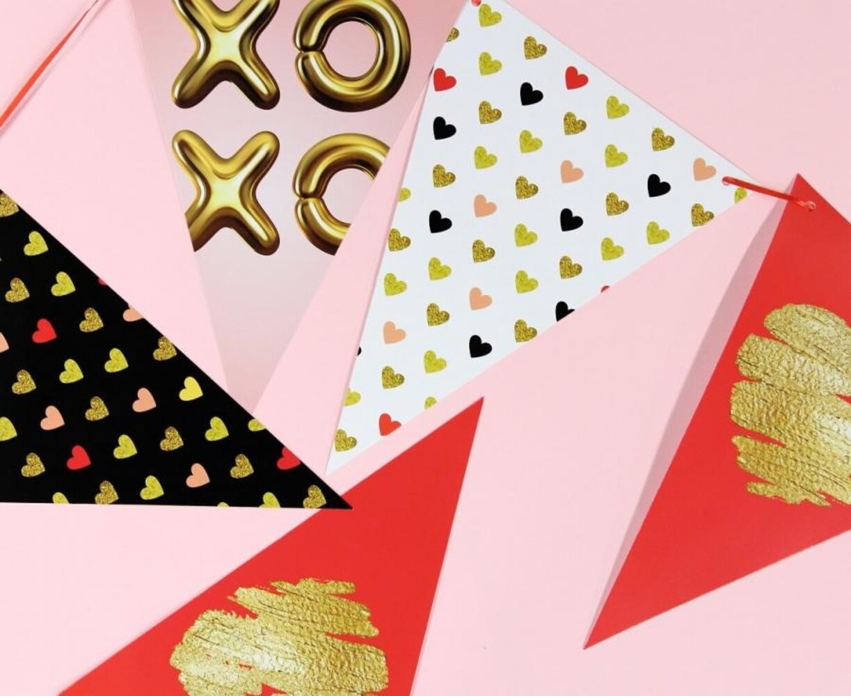 Godan Vlaggenlijn Slinger "XoXo" 270cm | per stuk Godan Vlaggenlijn Slinger "XoXo" 270cm | per stuk