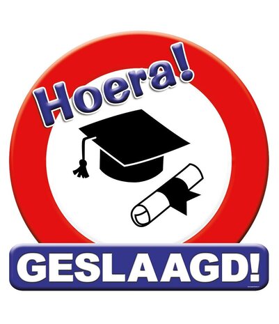 Paper Dreams Deurbord Hoera Geslaagd Verkeersbord 50cm | per stuk Paper Dreams Deurbord Hoera Geslaagd Verkeersbord 50cm | per stuk
