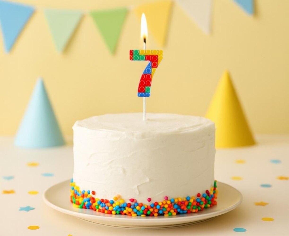 Godan Lego Number 7 Candle 3.5x10.5cm | per piece