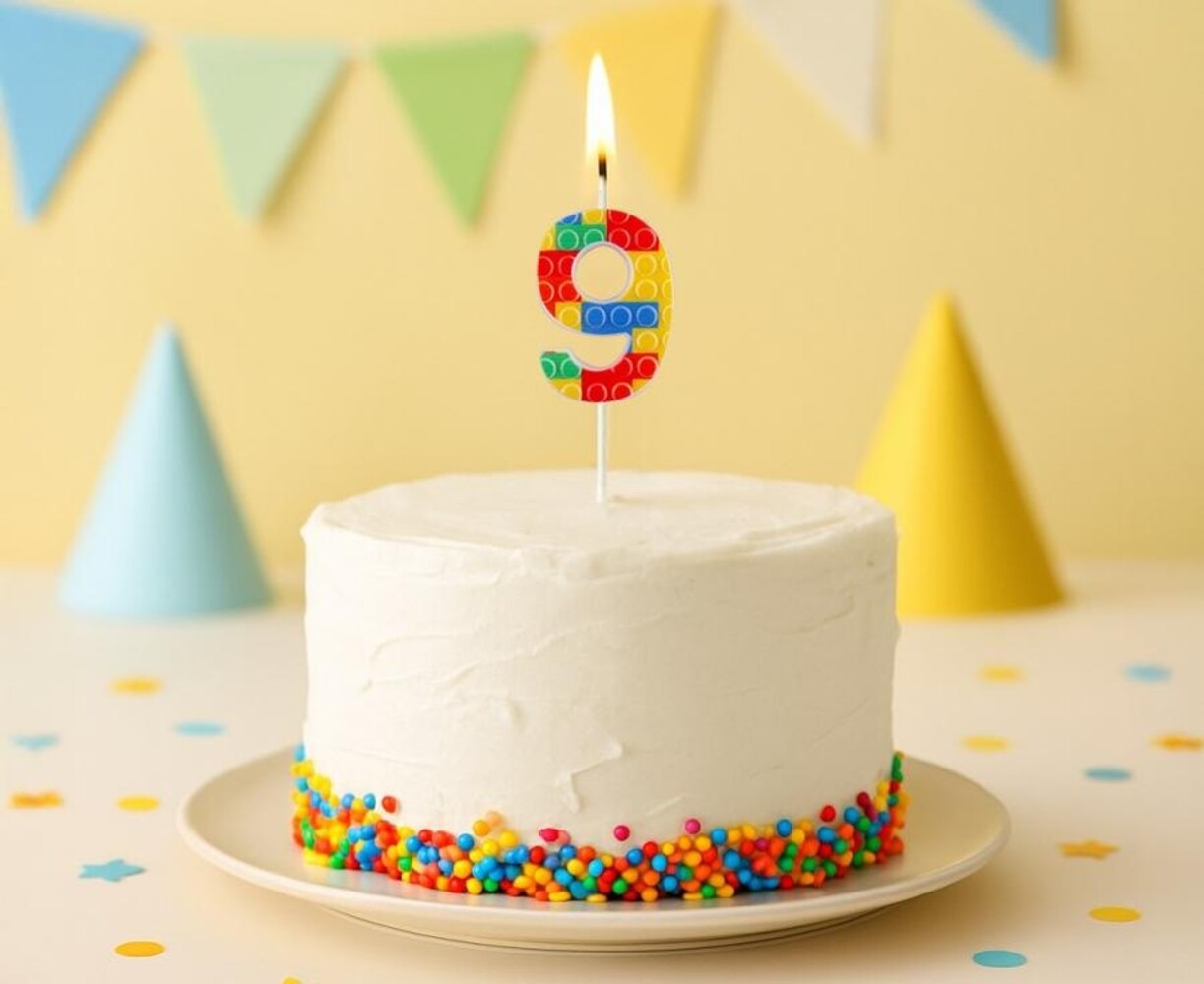 Godan Lego Number 9 Candle 3.5x10.5cm | per piece