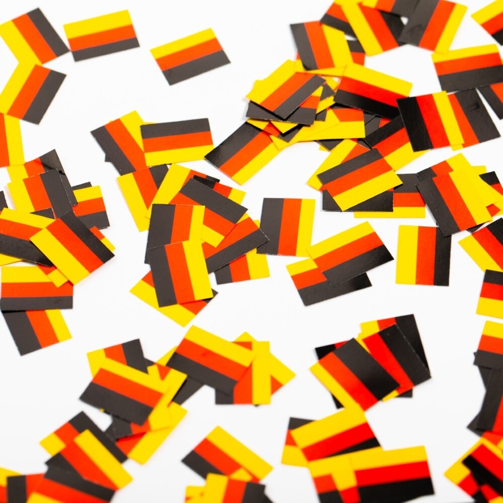 WeFiesta Duitsland tafelconfetti Papier 150 stuks | 1 zakje WeFiesta Duitsland tafelconfetti Papier 150 stuks | 1 zakje
