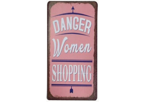 WOMEN SHOPPING