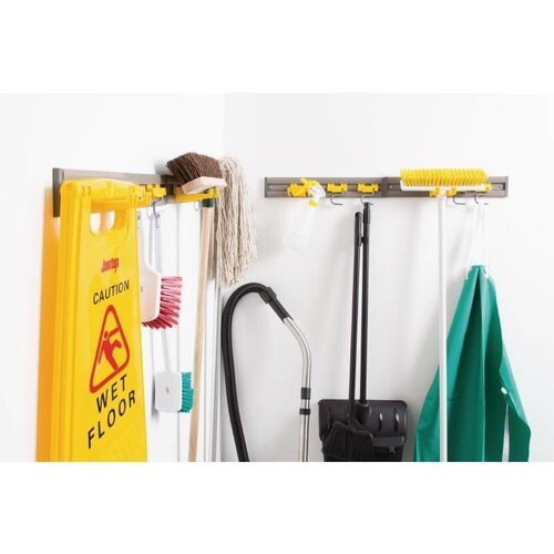 Rubbermaid Porte-Balais Rubbermaid - 457mm De Long - 3 Crochets