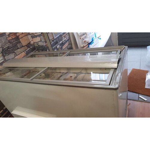 Combisteel Vitrine à Glace Curacao | 10x 5 Litres | 858x1457x1257(h)mm