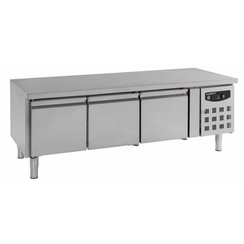 Combisteel Comptoir Réfrigéré Inox | 3 Portes | 1800x700x650(h)mm | Modèle Basse Combisteel Comptoir Réfrigéré Inox | 3 Portes | 1800x700x650(h)mm | Modèle Basse