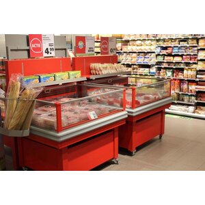 Arneg Ilot Refrigéré |Verre Panoramique Rouge | (RAL3020) | 4 Roues Pivotantes | 121.8x100x (H) 102.6cm Arneg Ilot Refrigéré |Verre Panoramique Rouge | (RAL3020) | 4 Roues Pivotantes | 121.8x100x (H) 102.6cm