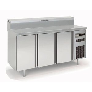 Coreco Saladette 3 Portes | 8x GN 1-6 | 179,5x70x(H)104,3cm Coreco Saladette 3 Portes | 8x GN 1-6 | 179,5x70x(H)104,3cm