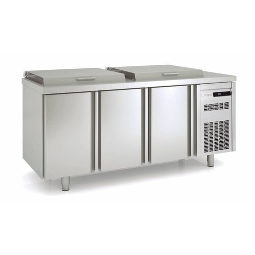 Coreco Saladette 3 Portes| MFE-200 | Coreco | 179,5x70x(H)148,3cm Coreco Saladette 3 Portes| MFE-200 | Coreco | 179,5x70x(H)148,3cm
