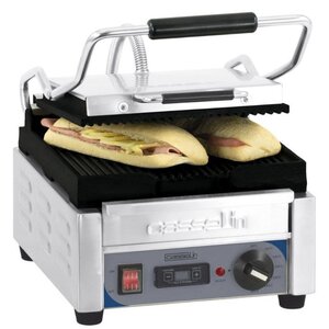 Casselin Grill Panini | Rainuré | Petit Modèle | 2kW/230V | 300x490x265(h)mm Casselin Grill Panini | Rainuré | Petit Modèle | 2kW/230V | 300x490x265(h)mm