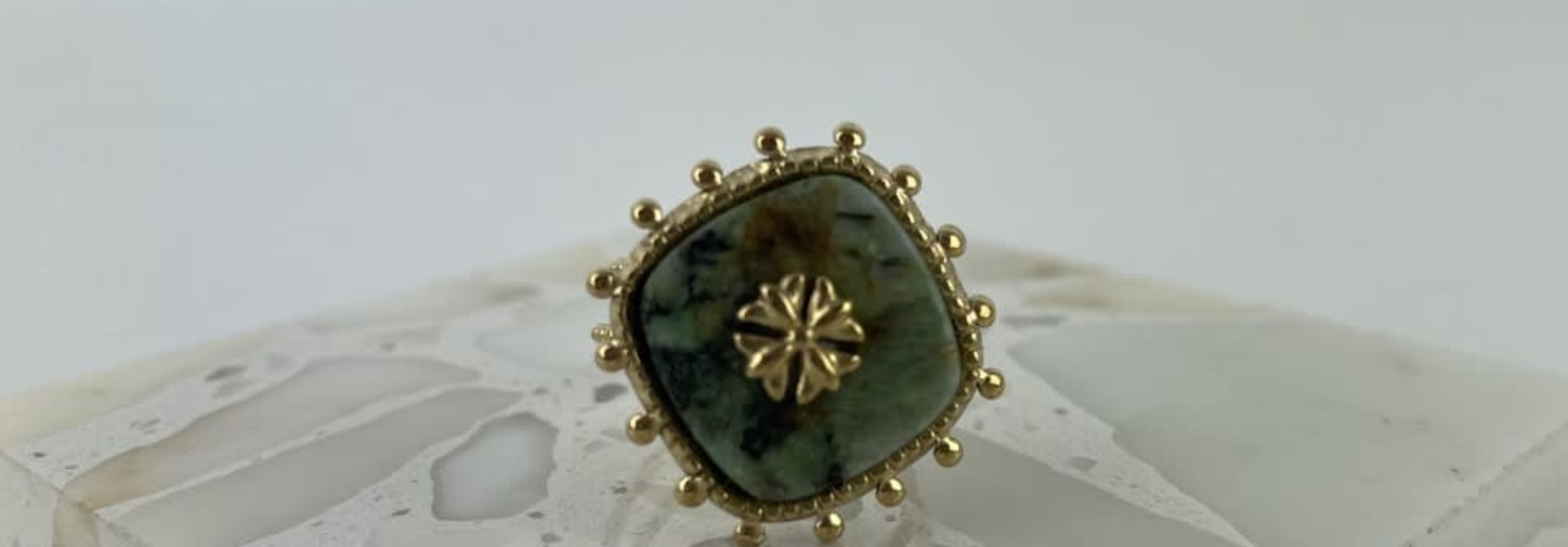 Lovida squared marble ring Green