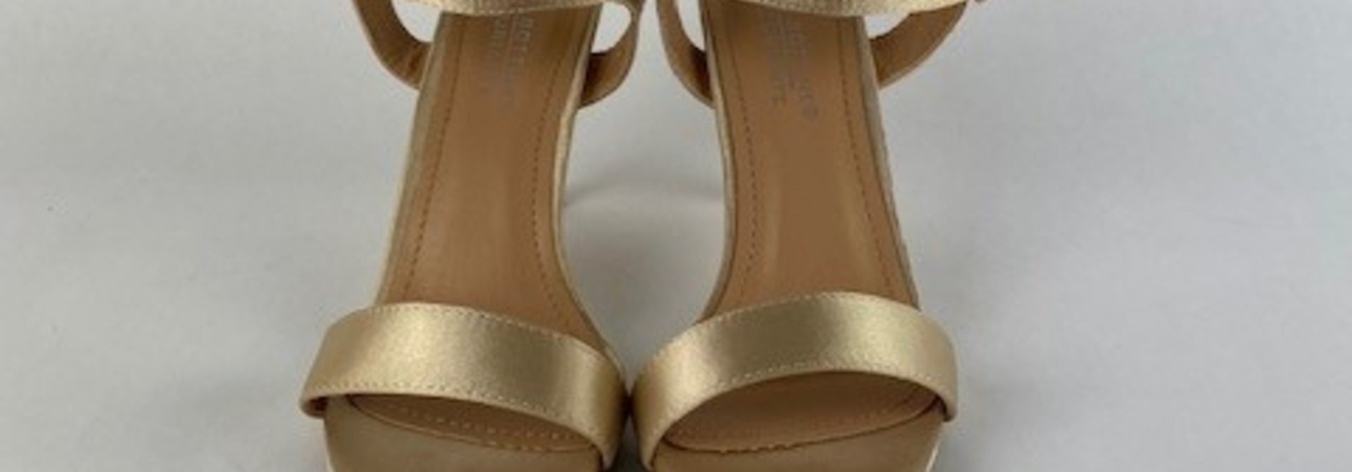 Lily pump Gold