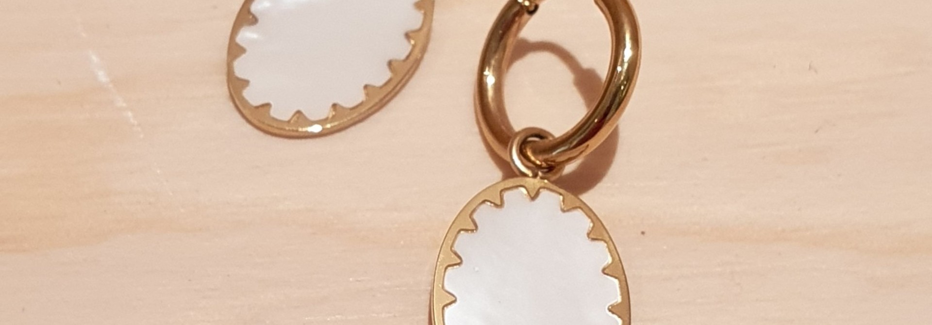 Heiski pearl hoops earring White