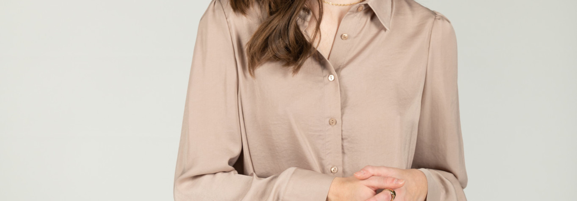 Clodette minimal blouse Taupe