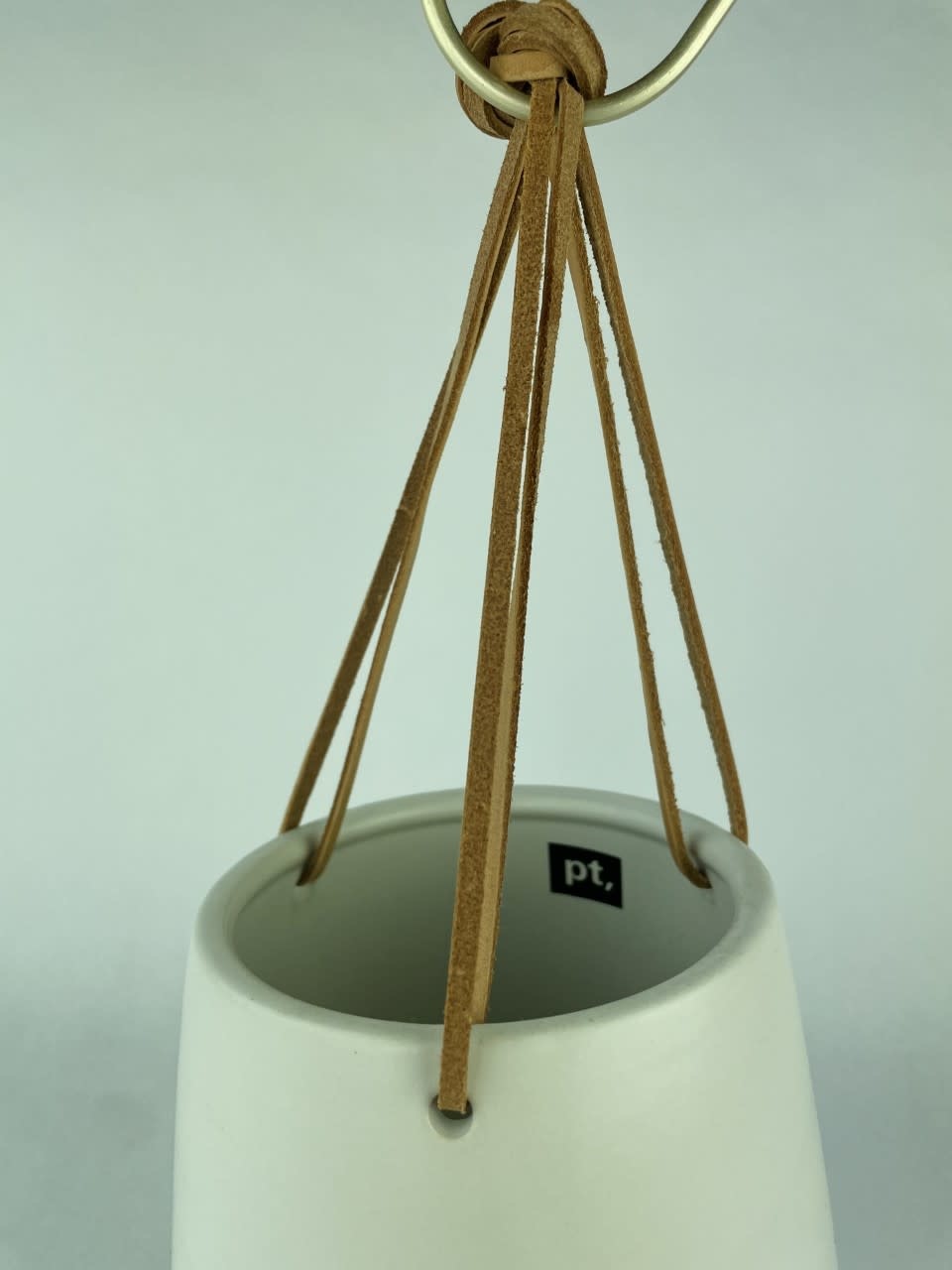 Hanging pot leather strap & ceramic D13.5x15H Matt White-2