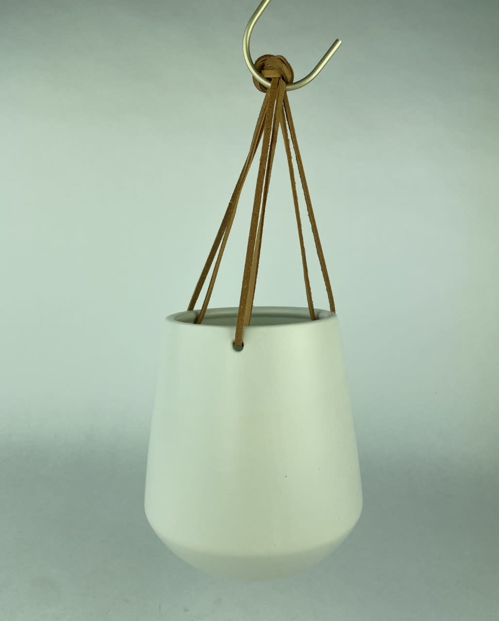 Hanging pot leather strap & ceramic D13.5x15H Matt White-1
