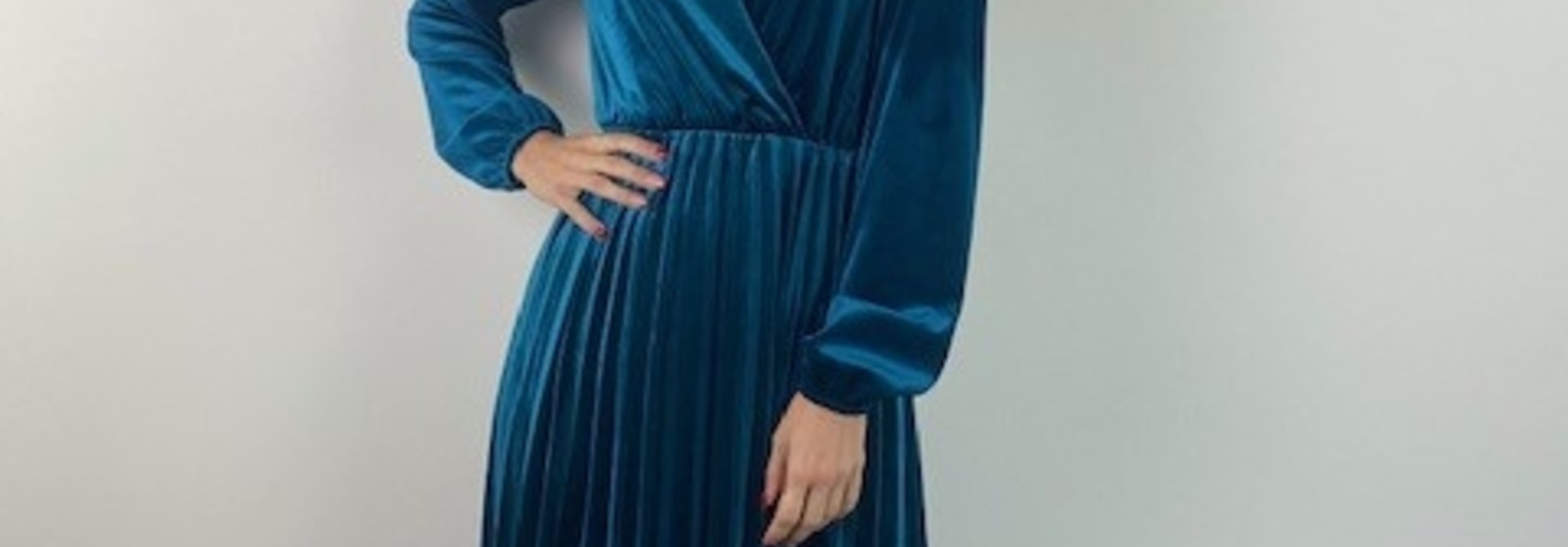 Ilana velvet midi plissé dress Turquoise